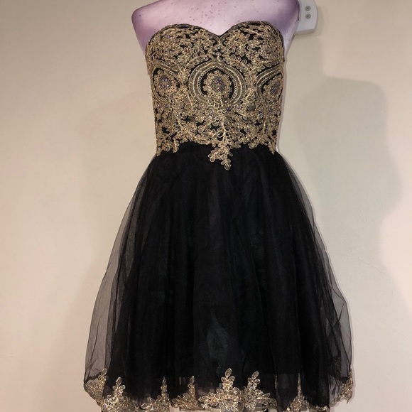 Chiffon Beads and Embroidered Prom or Wedding Gown - Picture 12 of 15